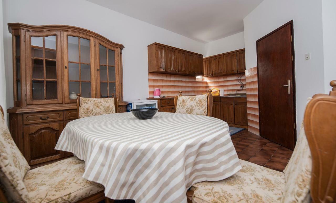 Apartmani Santa Barbara Trebinje Esterno foto